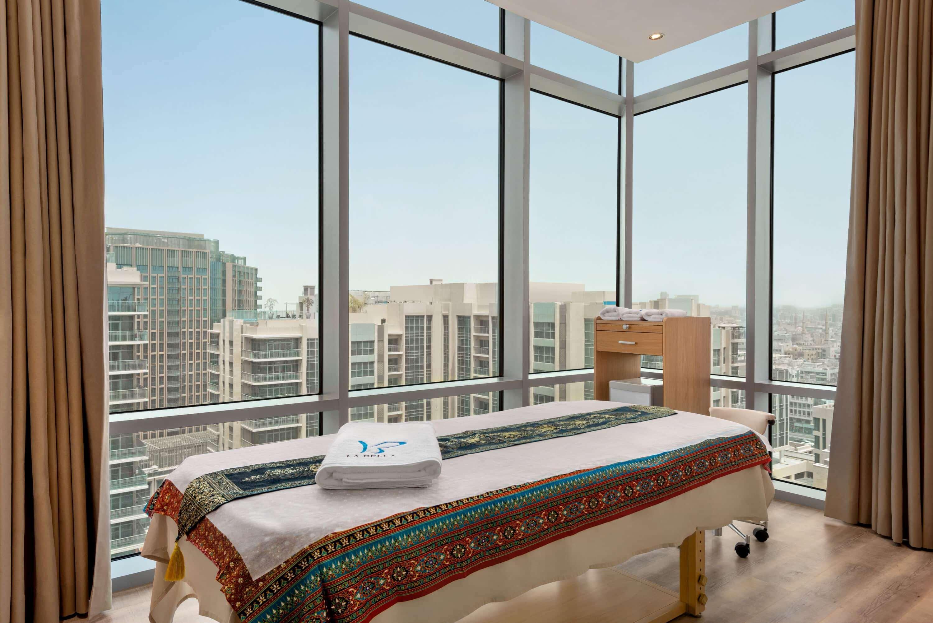 Novotel Dubai Gold District Ngoại thất bức ảnh