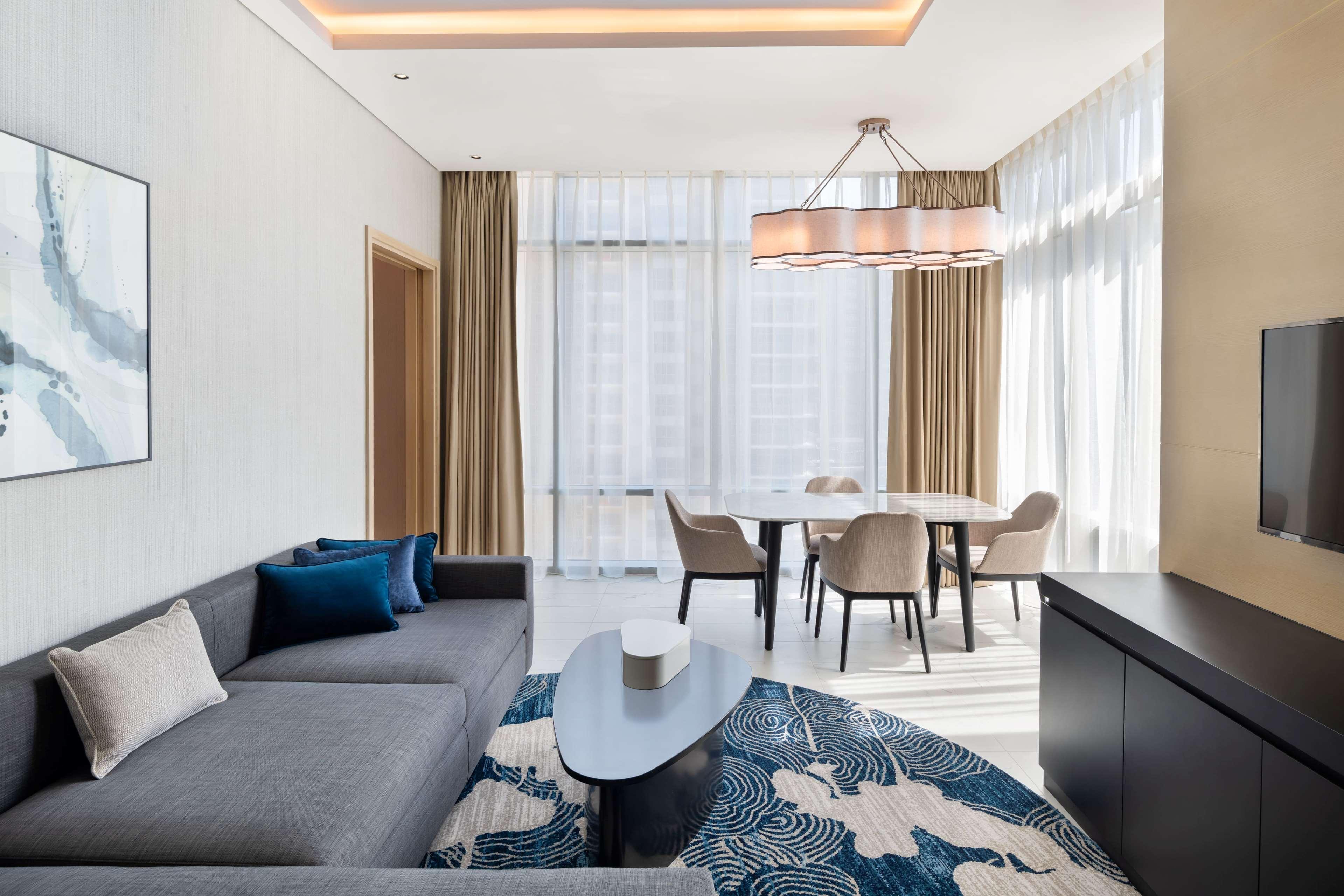 Novotel Dubai Gold District Ngoại thất bức ảnh